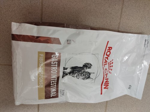 Cibo secco per gatti - cibo,